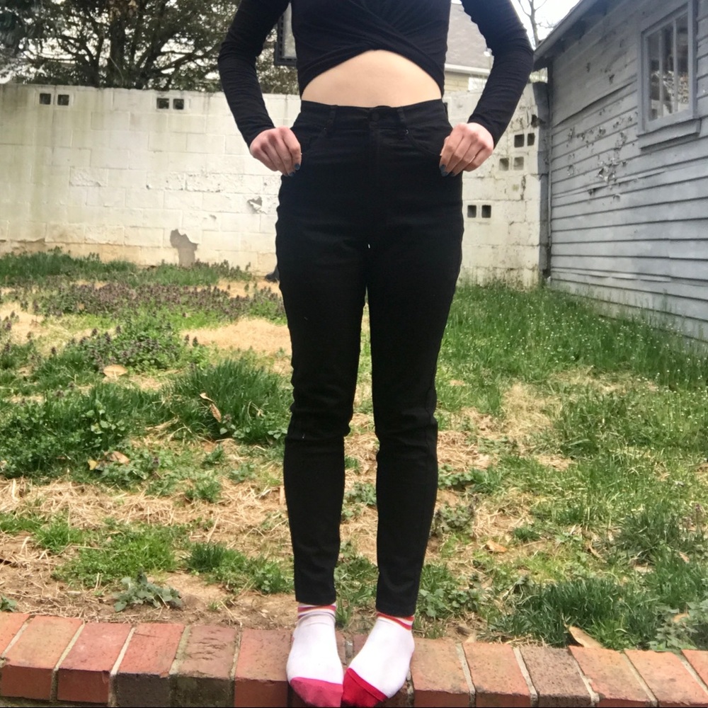 Black skinny jeans